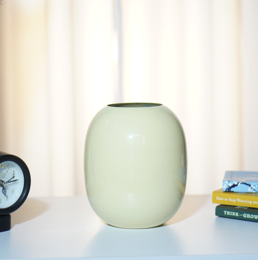 Flower vase for decoration (without flowers)