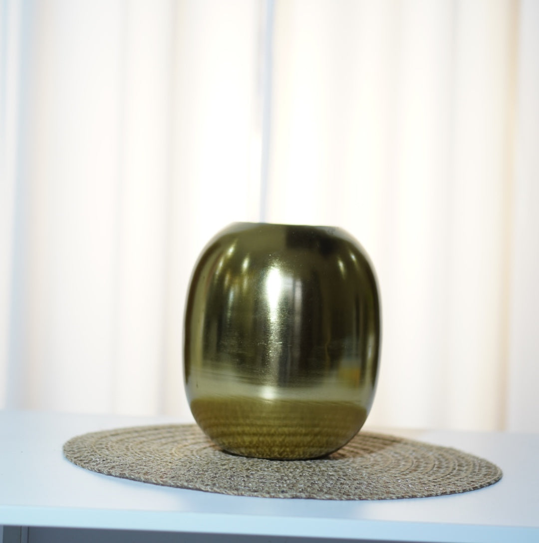 Flower vase for decoration (without flowers)